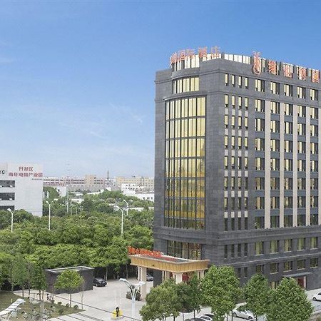 Vienna International Hotel Wenzhou Bagian luar foto