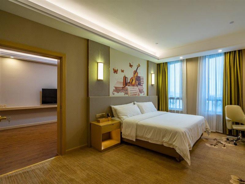 Vienna International Hotel Wenzhou Bagian luar foto